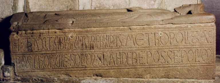 Epitaphium sepulcrale de Bernardo II, arzobispo de Santiago de Compostela